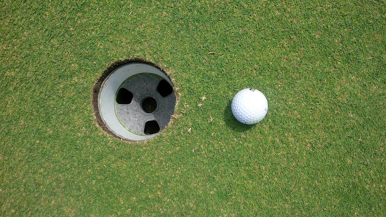 golf, golf ball, golfing, golfbal, put, putten